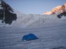 Лагерь под ледопадом 