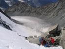 Вид на Аккемский ледник и верхнее плато ледника Менсу