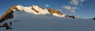 Хребет, разделяющий ледники Колпаковского и Котор Южный
