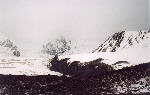 Вид на верховья ледника Кызылсу.